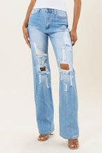 Load image into Gallery viewer, Vibrant High Rised Wide Cut Straight Leg Jeans
